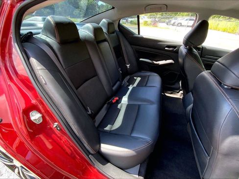 Used 2022 Nissan Altima 2.5 SR FWD image 25