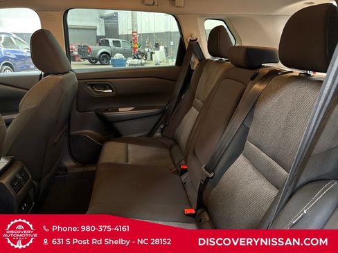 Certified 2025 Nissan Rogue SV AWD/4WD image 30