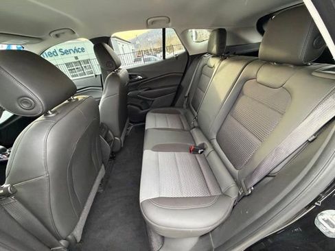 Certified 2024 Chevrolet Trax LT w/ Driver Confidence Package image 35