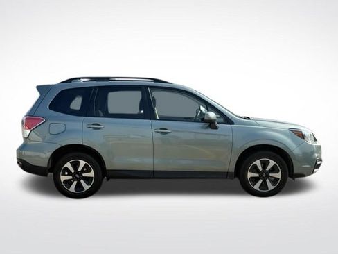 Used 2018 Subaru Forester 2.5i Premium AWD/4WD image 9
