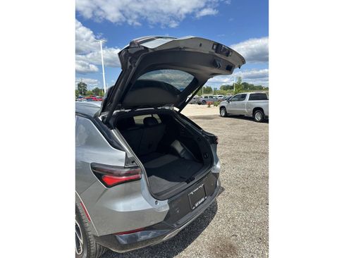 Used 2024 Chevrolet Equinox EV LT AWD/4WD image 29
