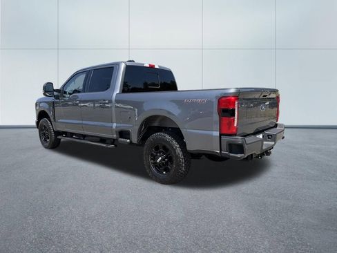 Used 2024 Ford F350 XLT w/ XLT Premium Package AWD/4WD image 7