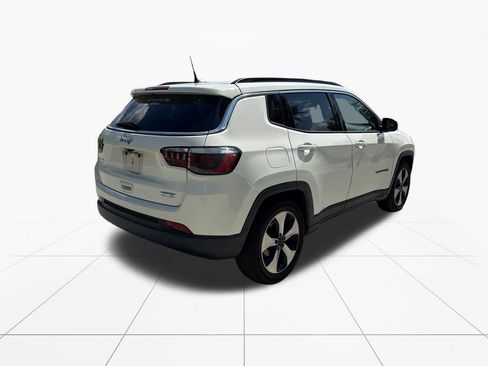 Used 2020 Jeep Compass Latitude w/ Popular Equipment Group FWD image 8