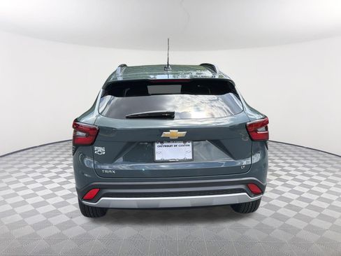 New 2026 Chevrolet Trax LT FWD image 6