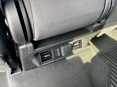 Used 2025 Chevrolet Silverado 1500 LT AWD/4WD image 26