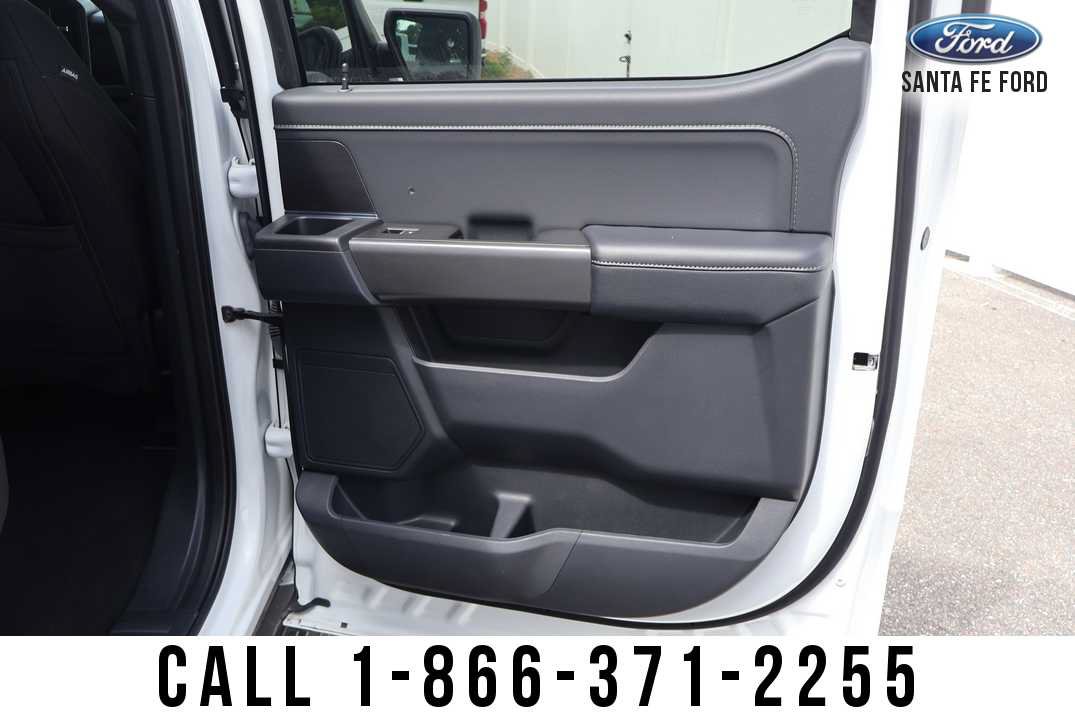Used 2024 Ford F150 XLT w/ XLT Black Appearance Package RWD image 27