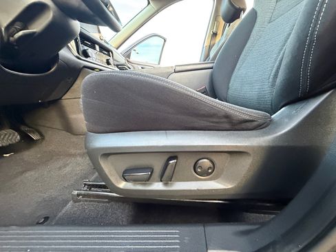 Certified 2021 Nissan Rogue SV image 14