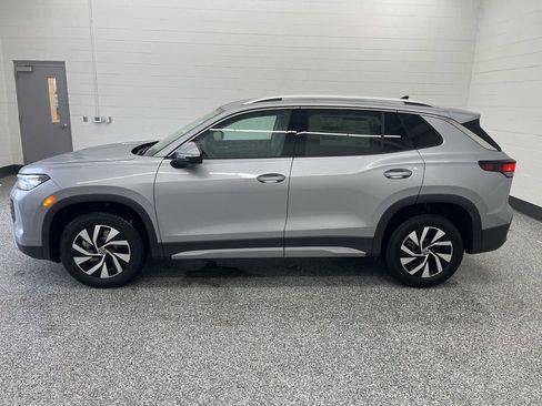 New 2026 Volkswagen Tiguan S AWD/4WD image 2