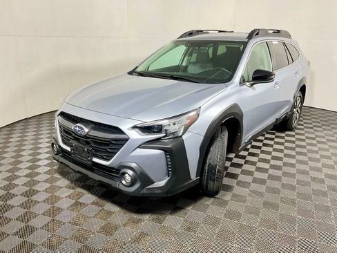 Used 2023 Subaru Outback Premium AWD/4WD image 11