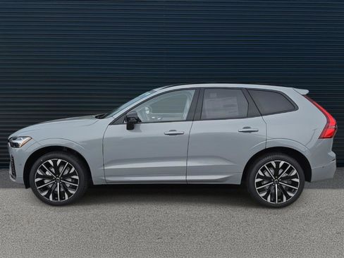 New 2026 Volvo XC60 B5 Ultra w/ Protection Package Premier image 3