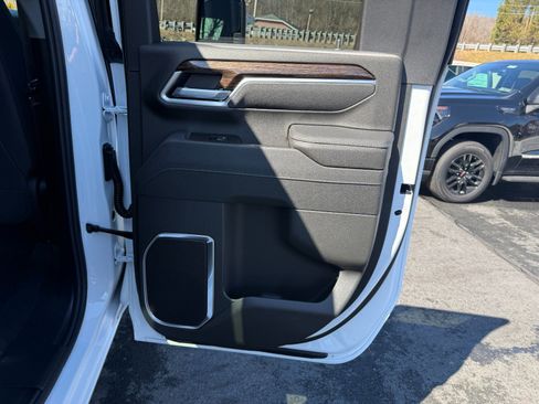 New 2026 GMC Sierra 2500 SLE w/ SLE Value Package; image 20