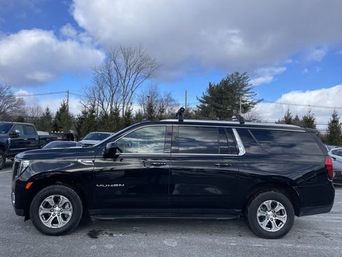 Used 2023 GMC Yukon XL SLE w/ Gmc Pro Safety Plus Package image 8