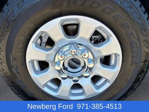 Used 2023 Ford F350 XLT w/ FX4 Off-Road Package AWD/4WD image 14