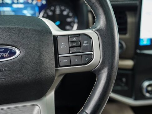Used 2022 Ford Expedition Max Limited image 32