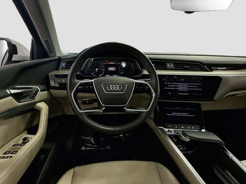 Certified 2024 Audi Q8 e-tron Premium Plus AWD/4WD image 11