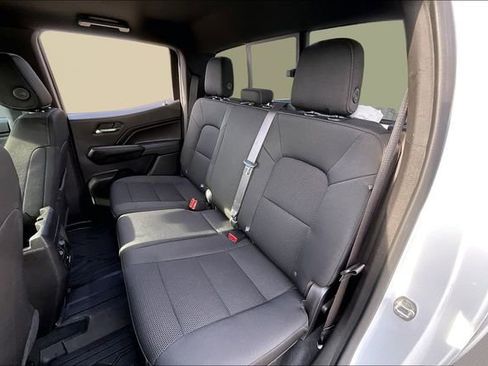 Used 2024 Chevrolet Colorado LT w/ LT Convenience Package image 16