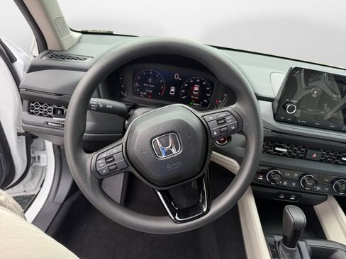 New 2025 Honda Accord SE image 10