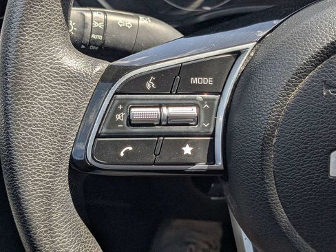 Used 2023 Kia Forte LXS w/ LXS Technology Package FWD image 19