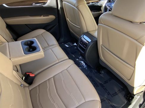 Certified 2022 Cadillac XT5 Premium Luxury w/ Platinum Package image 15