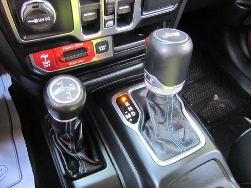 Used 2022 Jeep Wrangler Unlimited Rubicon 4xe w/ Cold Weather Group image 43