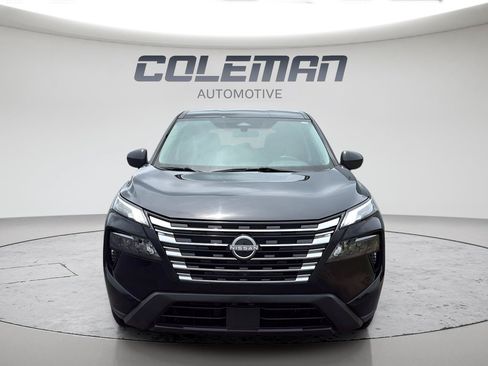Used 2024 Nissan Rogue S FWD image 2