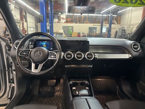 Used 2020 Mercedes-Benz GLB 250 GLB 250 image 12