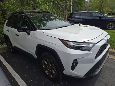 Used 2025 Toyota RAV4 Woodland Edition image 9