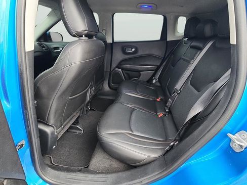 Used 2018 Jeep Compass Limited AWD/4WD image 16