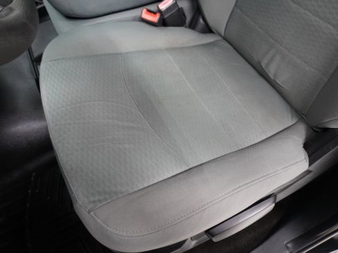 Used 2014 RAM 1500 Express image 9