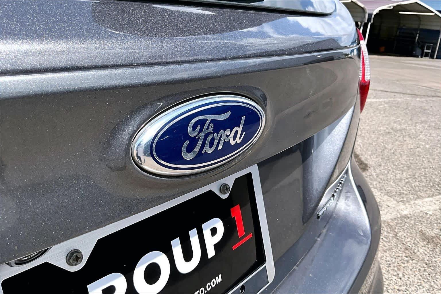 Used 2013 Ford Focus Titanium FWD image 31