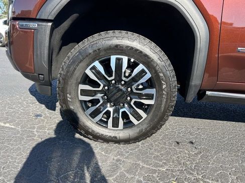 Certified 2024 GMC Sierra 3500 Denali Ultimate image 9