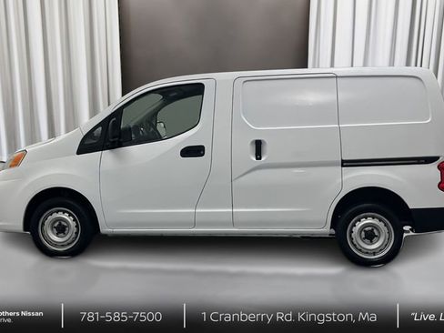 Used 2020 Nissan NV200 S image 8
