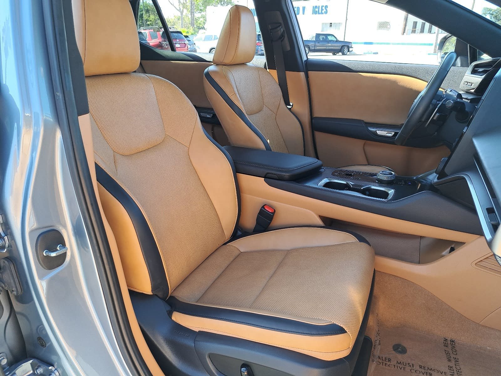 Used 2023 Lexus RZ 450e Premium w/ Technology Package AWD/4WD image 10