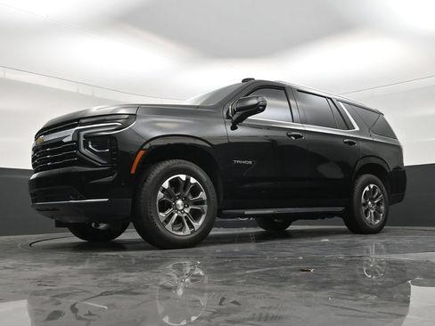 Used 2025 Chevrolet Tahoe LT w/ Comfort Package RWD image 19