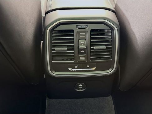 New 2026 Porsche Macan S image 28