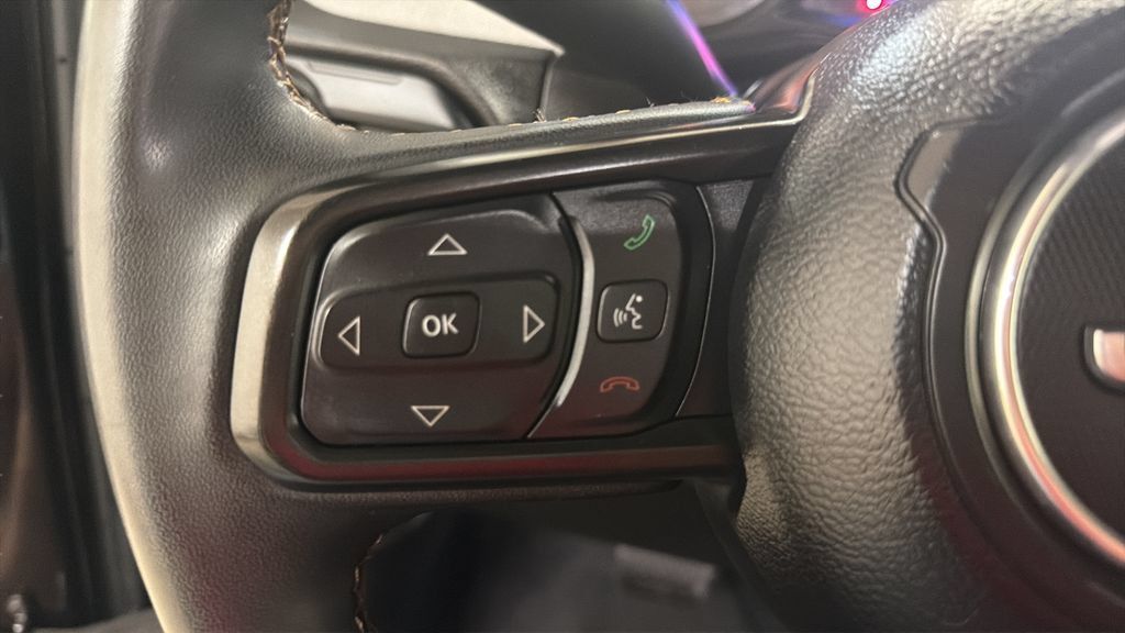 Used 2024 Jeep Wrangler Unlimited Sport AWD/4WD image 17