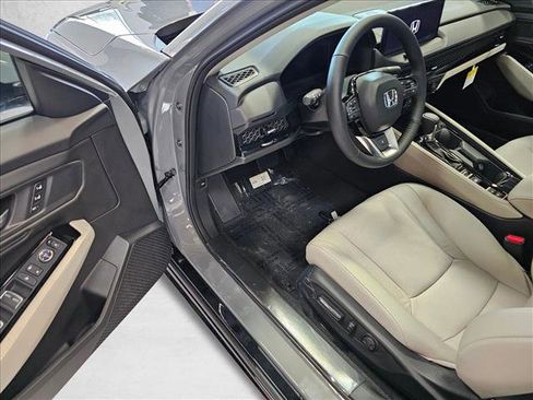 New 2025 Honda Accord Touring image 10