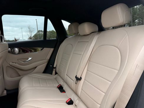 Used 2017 Mercedes-Benz GLC 300 4MATIC image 26
