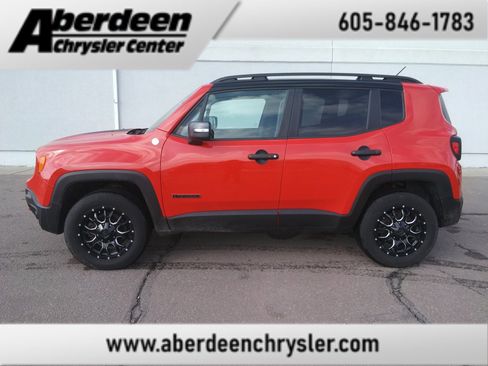 Used 2017 Jeep Renegade Trailhawk image 1