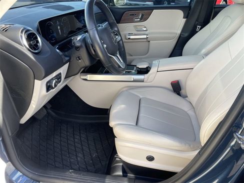Used 2020 Mercedes-Benz GLB 250 4MATIC image 9