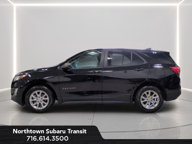 Used 2020 Chevrolet Equinox LS w/ LS Convenience Package FWD image 2