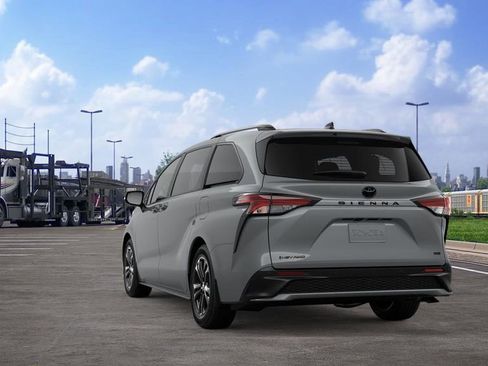 New 2026 Toyota Sienna XSE AWD/4WD image 7