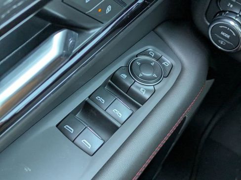 New 2026 GMC Yukon XL AT4 Ultimate w/ LPO, Illumination Package AWD/4WD image 25
