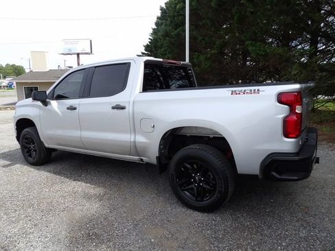 Used 2021 Chevrolet Silverado 1500 Custom Trail Boss w/ Safety Confidence Package AWD/4WD image 3