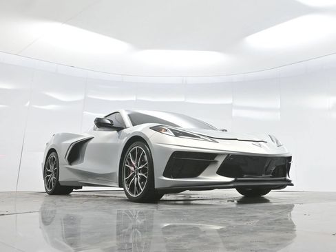 Used 2023 Chevrolet Corvette Stingray Preferred Cpe w/ Z51 Performance Package RWD image 59