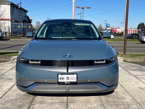 Used 2024 Hyundai Ioniq 5 Limited image 3