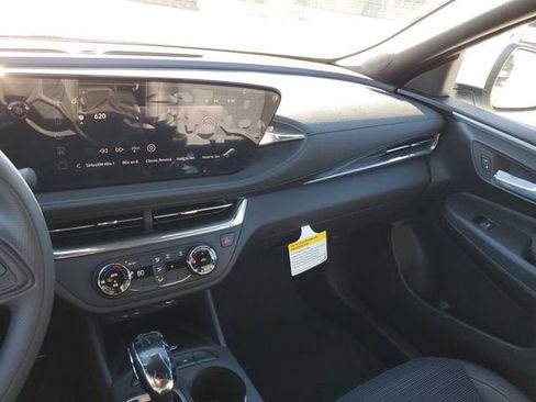 New 2026 Buick Envista Preferred w/ Convenience II Package image 26