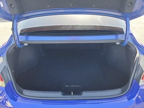 Used 2024 Hyundai Elantra SEL FWD image 11