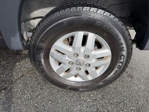 Used 2018 RAM ProMaster 2500 w/ Premium Appearance Group image 12