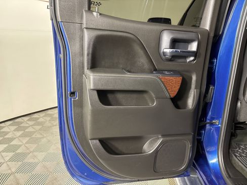 Used 2015 GMC Sierra 1500 SLE w/ SLE Value Package image 19